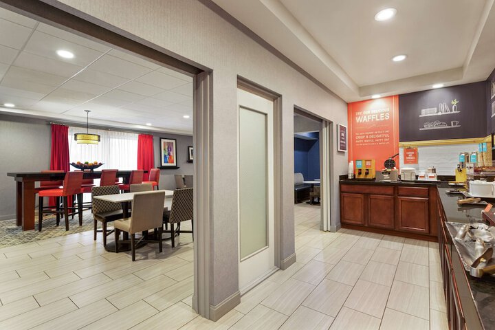 Hampton Inn Kansas City / Blue Springs