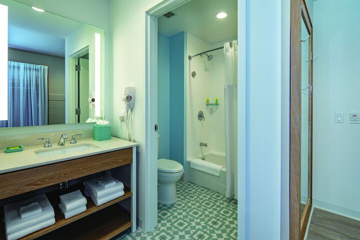 Room 20 of 40