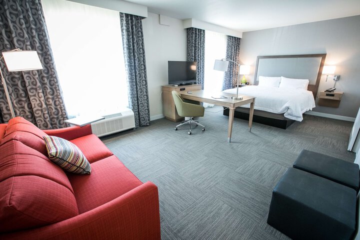 Room 30 of 82