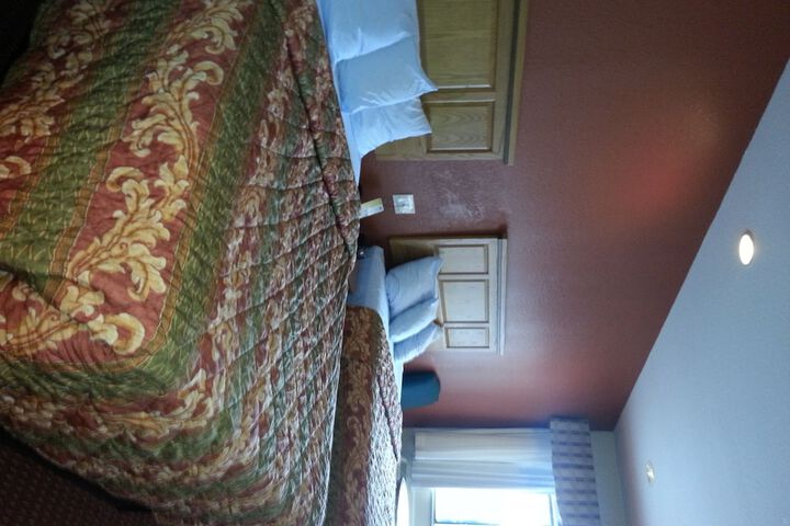 Room 30 of 35