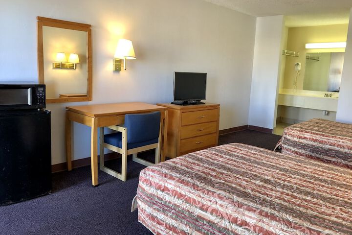 Room 12 of 17