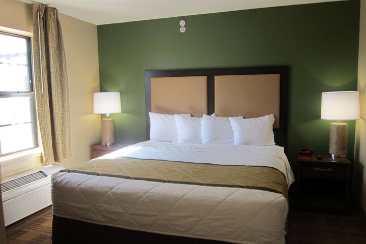 Room 30 of 40