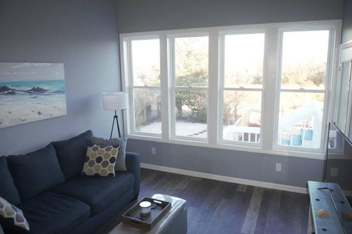 Aqua Haven - Second Street from Beach Home