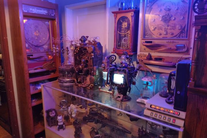Room 16 of 47