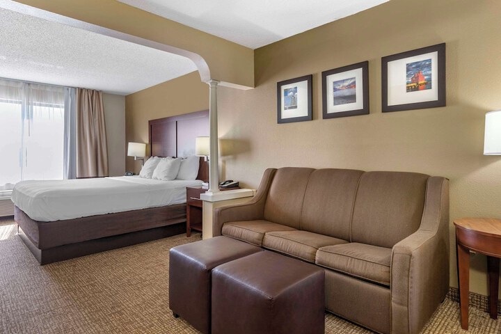 Room 17 of 26