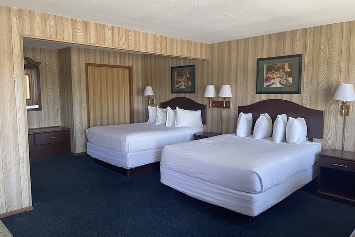 Room 25 of 48