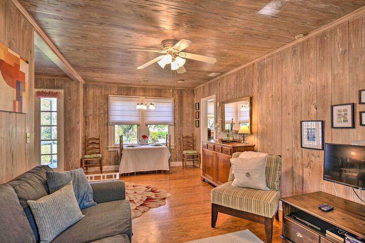 Cottage w / Private Pool - Walk to Lake Wales!
