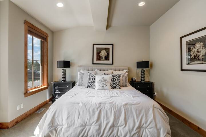Room 48 of 108