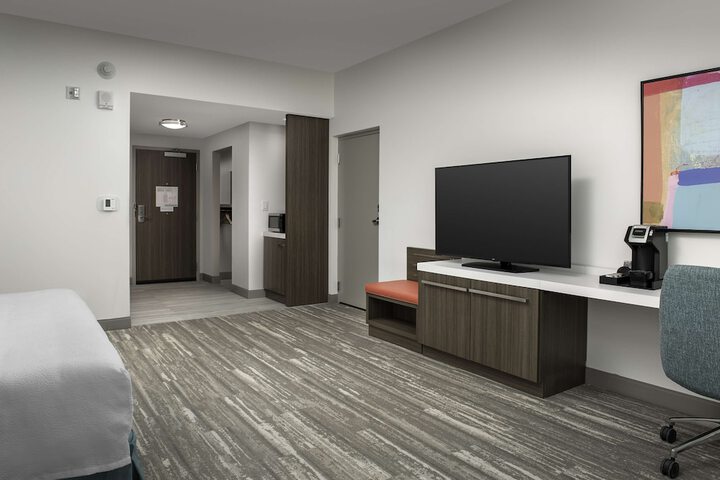 Room 30 of 40