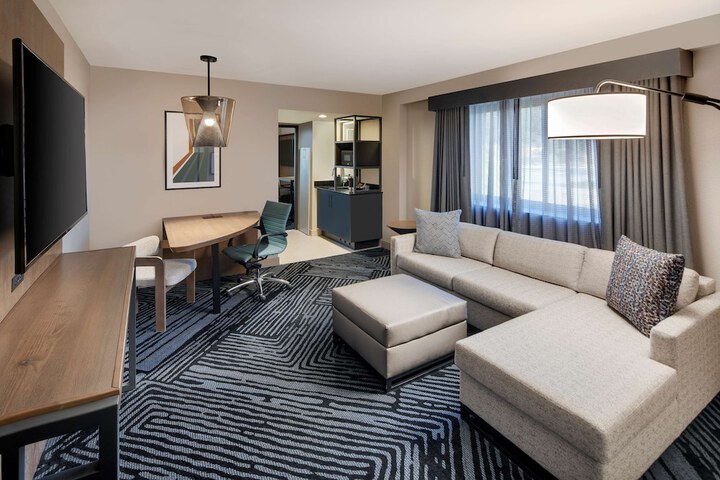 Embassy Suites by Hilton San Rafael at Marin Center