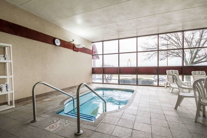Pool 2 of 61