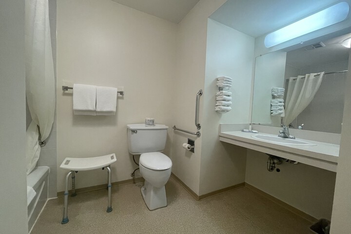 Travelodge by Wyndham Fort St. John