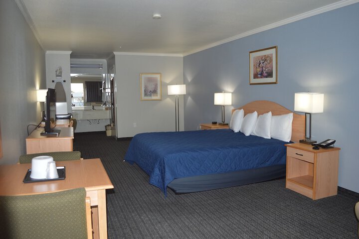 Room 22 of 36
