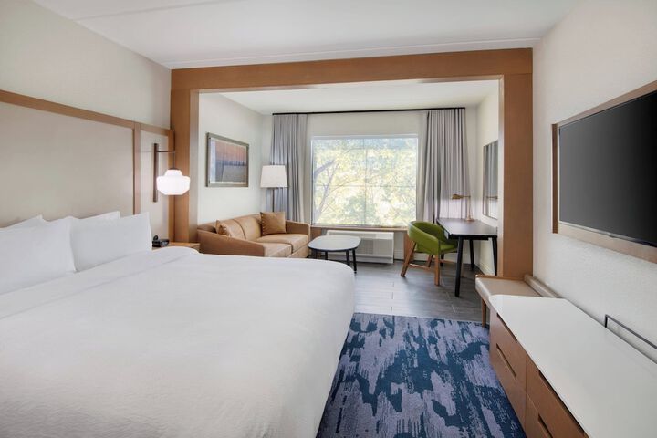 Room 15 of 27