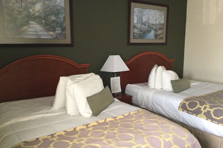 Room 16 of 22