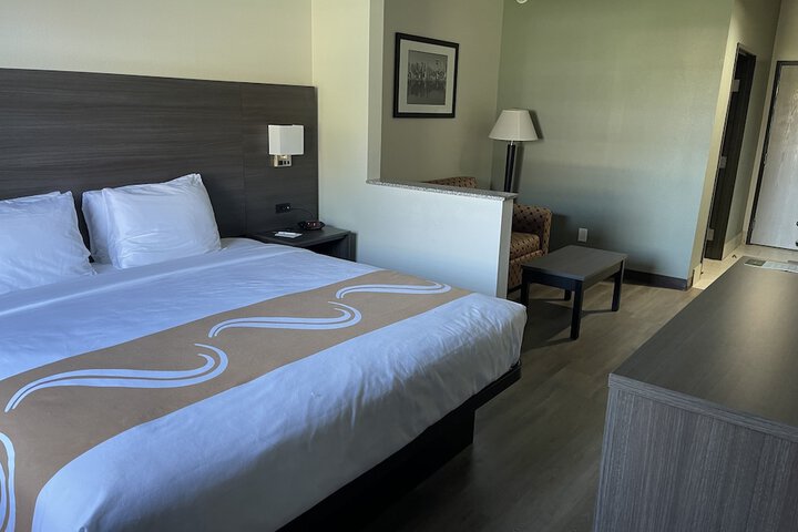 Room 27 of 36