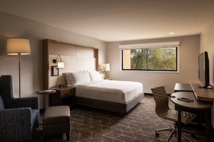 Holiday Inn Santa Ana-Orange Co. Arpt by IHG