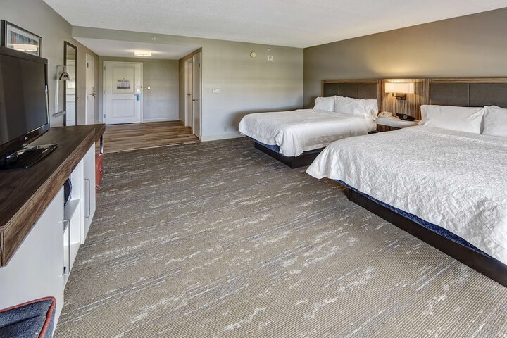 Room 27 of 42