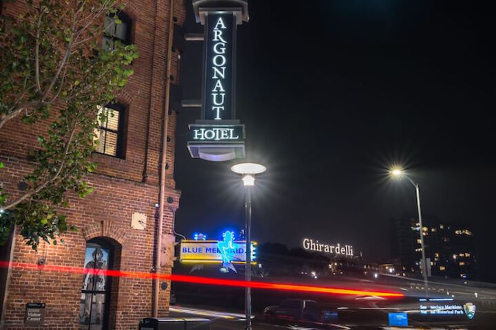 Hotel 5 of 130