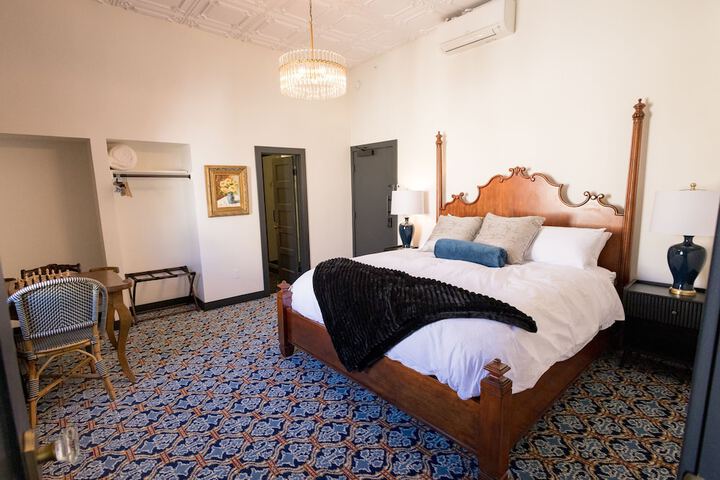 Speakeasy Suites