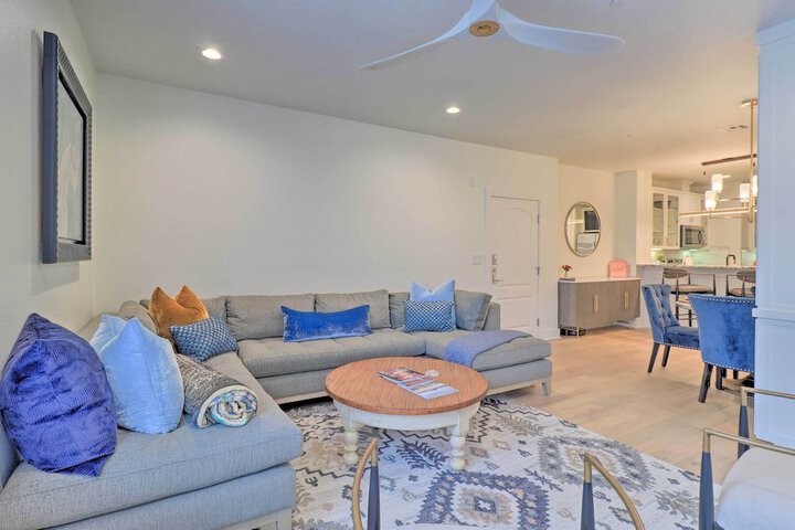 Lake LBJ Condo w / Balcony & Shared Boat Docks