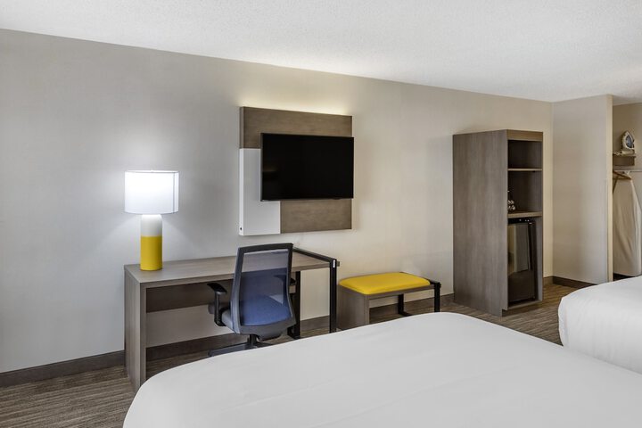 Room 12 of 22