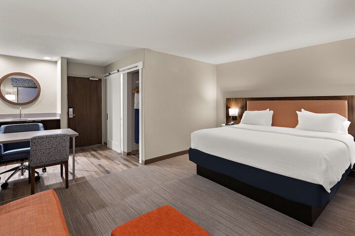Hampton Inn & Suites by Hilton Petoskey