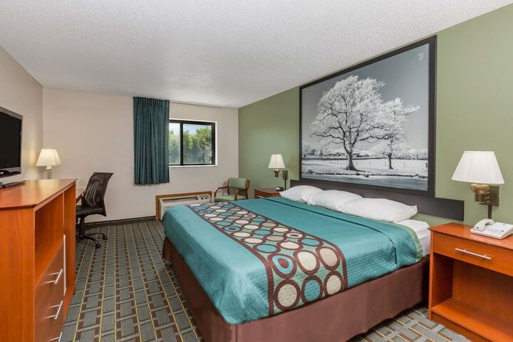 Room 7 of 20