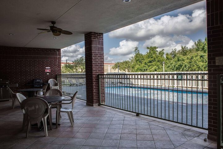 Country Inn & Suites by Radisson Harlingen, TX