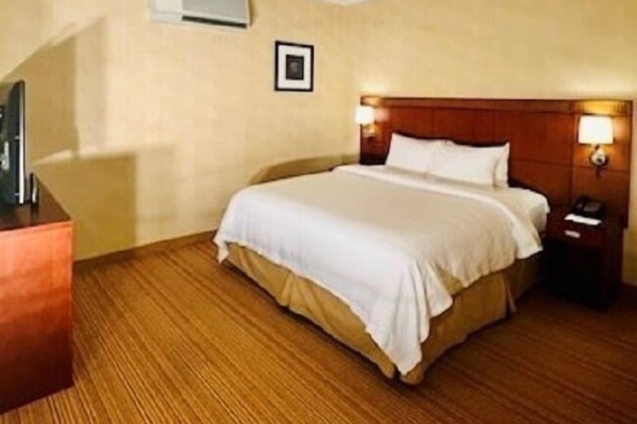 Room 15 of 30