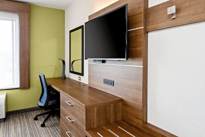 Room 45 of 74
