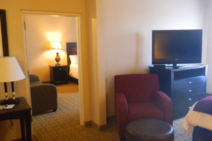 Room 19 of 33