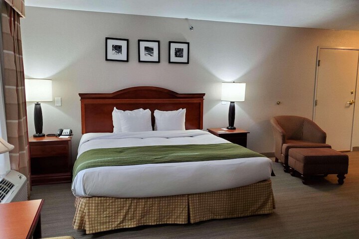 Room 14 of 27