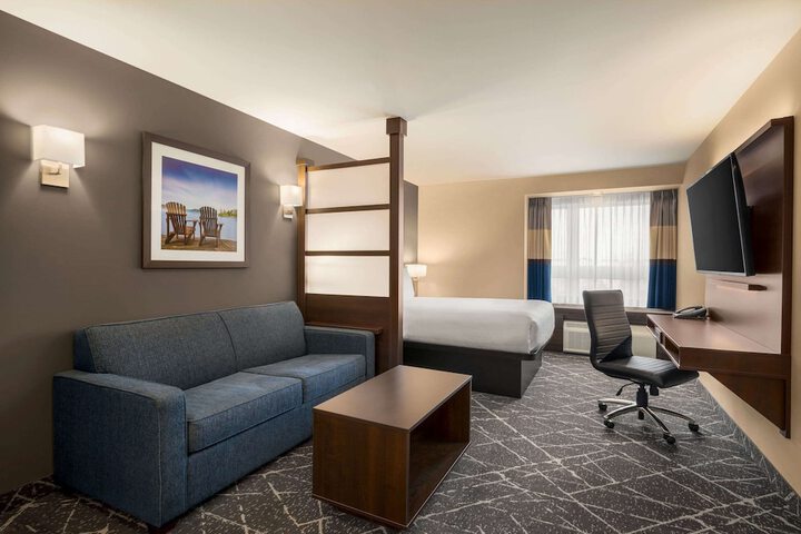 Room 29 of 40