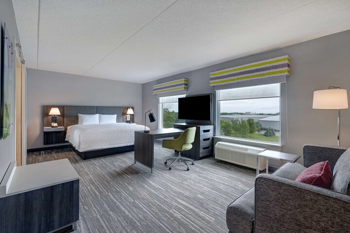 Room 14 of 37