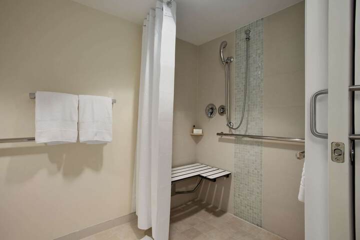 Room 45 of 88