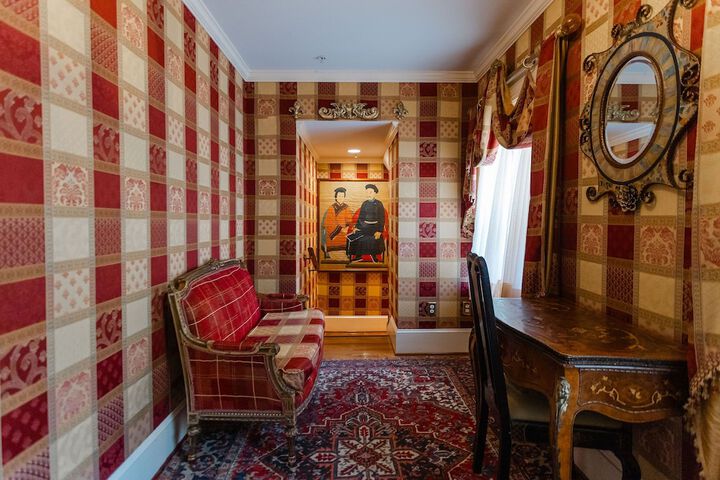 Room 69 of 80