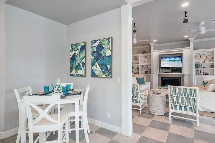The Palm and Shell Captiva Island Private Luxury Home With Pool hot tub and Beach Access
