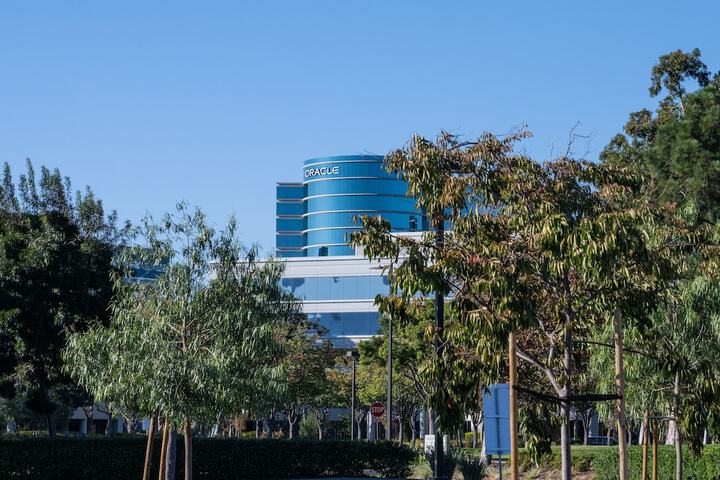 Hotel 4 of 196