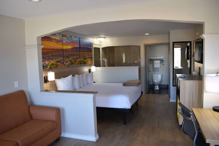 Room 15 of 40