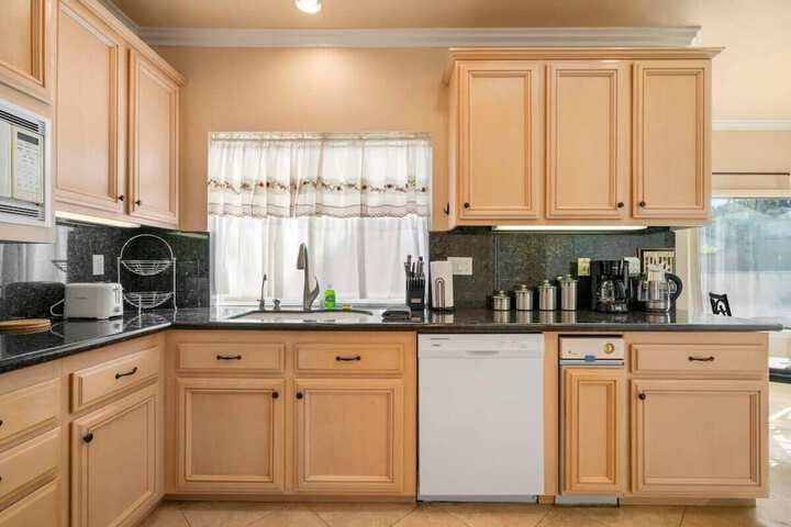 at Marbella Lane - Captivating Home W / pool