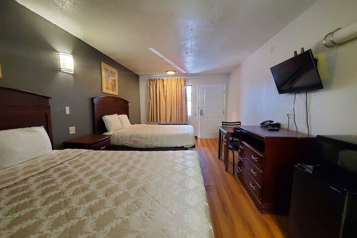 Room 37 of 43