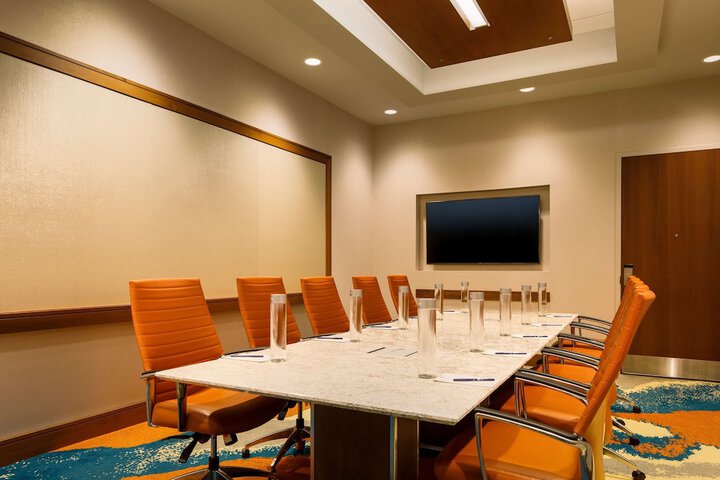 DoubleTree by Hilton Pittsburgh - Cranberry