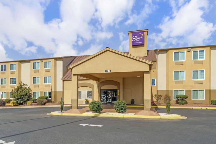 Hotel 3 of 30