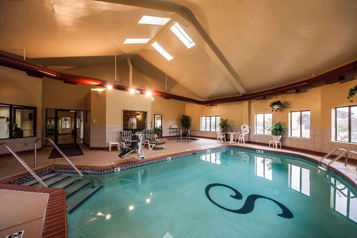 Pool 6 of 34