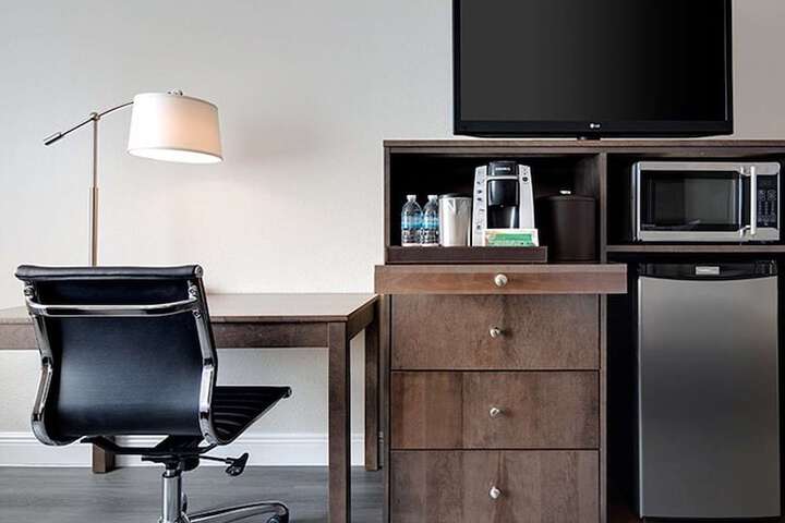 Room 14 of 34