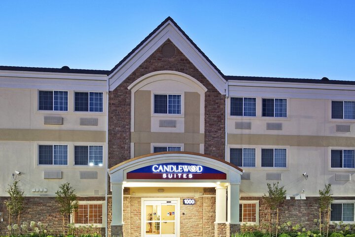 Hotel 6 of 55