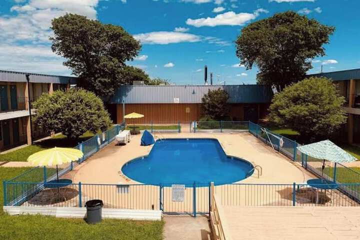 Pool 6 of 36