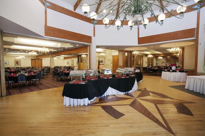 The Inn of The Hills