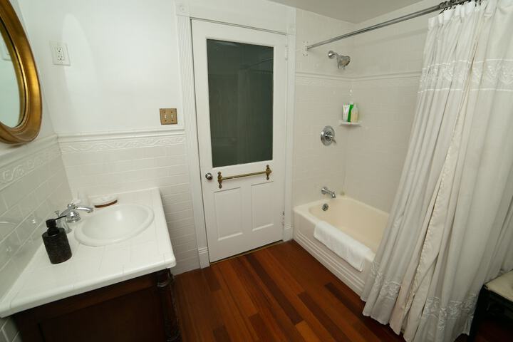 Room 29 of 51